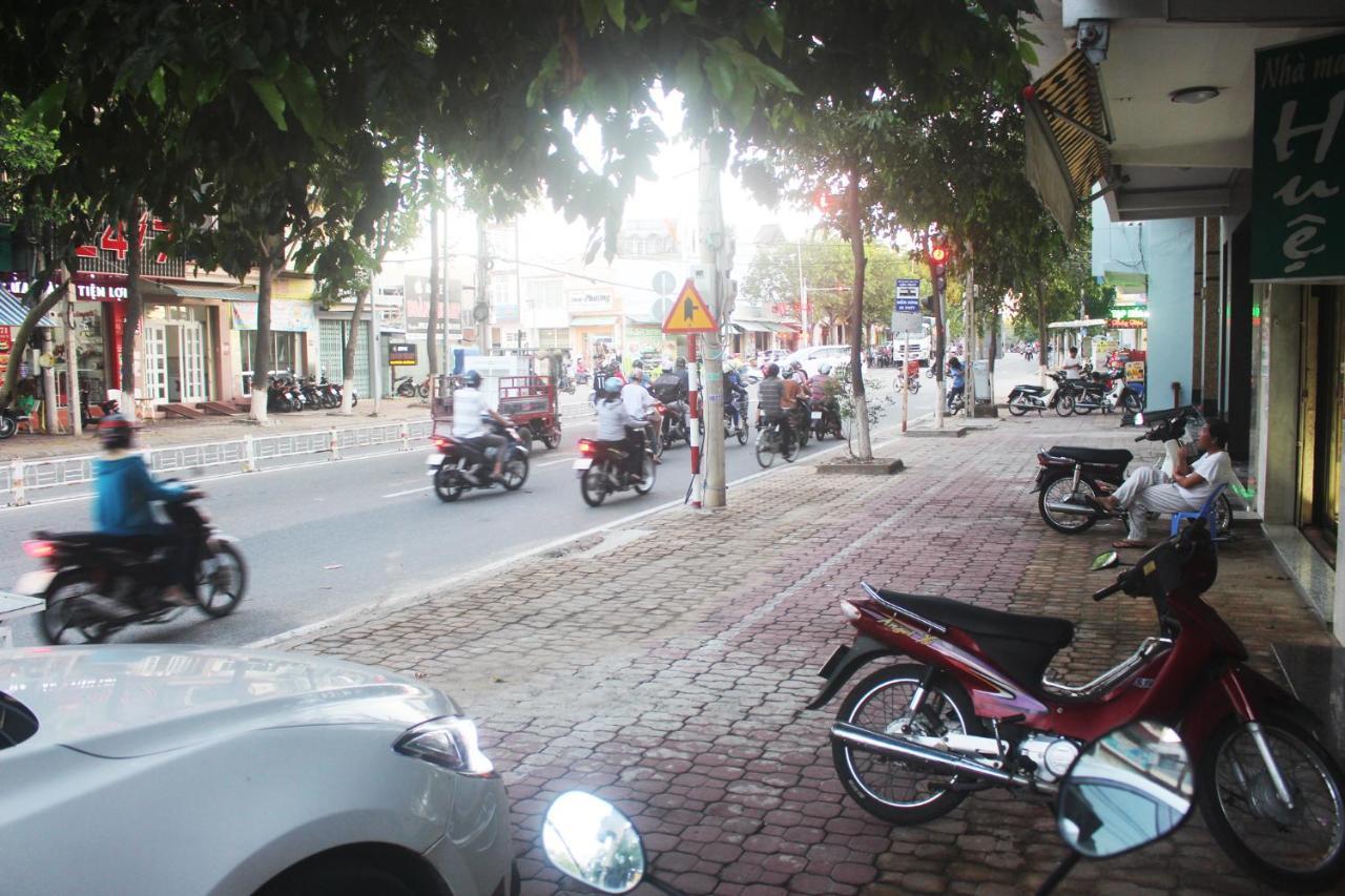 โรงแรมฟูกวิญ ฟานซาง ภายนอก รูปภาพ